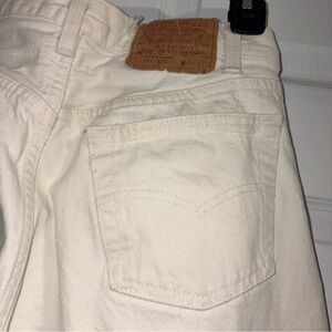 Vintage Levi’s 501-0640 31x32 eggshell/coconut/off-white
